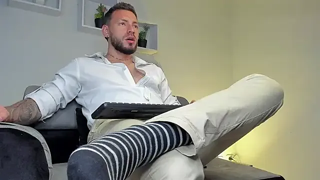 DIMITRI_MASTEER on StripChat 