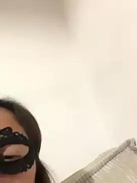 Dinalove7 from StripChat is Freechat