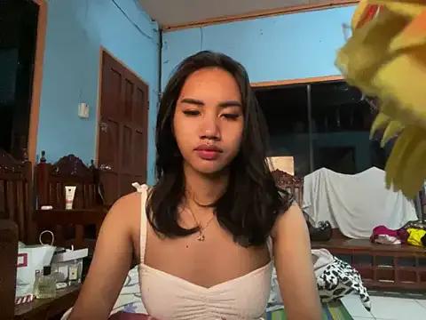 Divine_Goddesss from StripChat