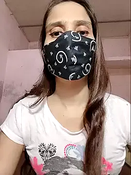 DIVINEDIVAA from StripChat is Freechat