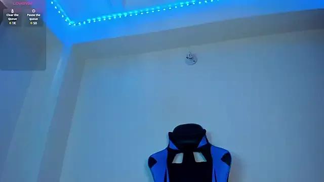 divinesalome from StripChat