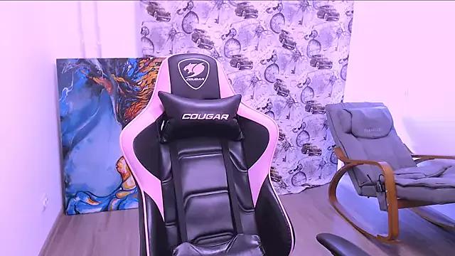 Try our streaming cams variety and talk on a personal level with our adorable girls streamers, showing off their bountiful shapes and dildos.
