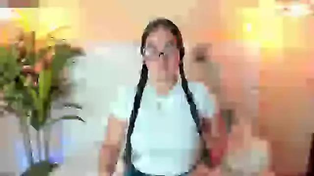 Doll_Adhara from StripChat