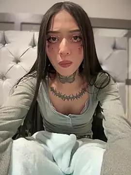 DOLL_ANDY from StripChat