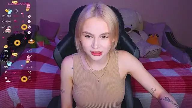 doll_barbieee from StripChat