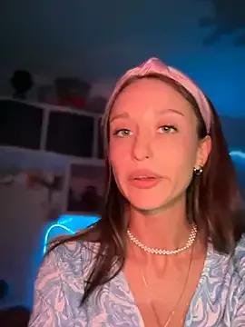Dollar_Doll from StripChat