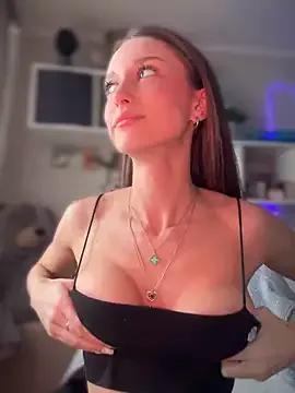 Dollar_Doll from StripChat