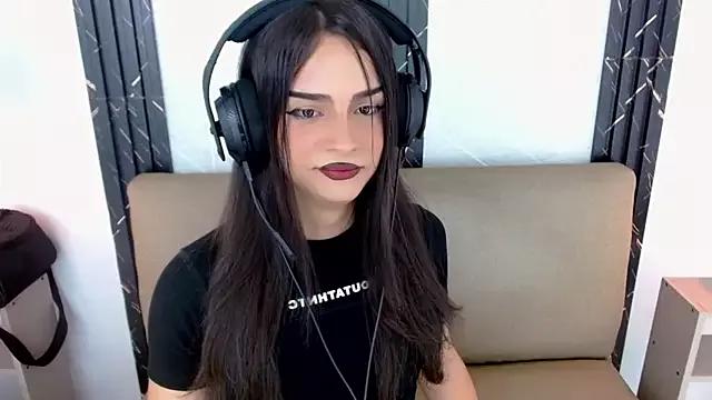 Dollbehavior_ from StripChat is Freechat