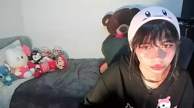 Try our streaming cams variety and talk on a personal level with our adorable girls streamers, showing off their bountiful shapes and dildos.