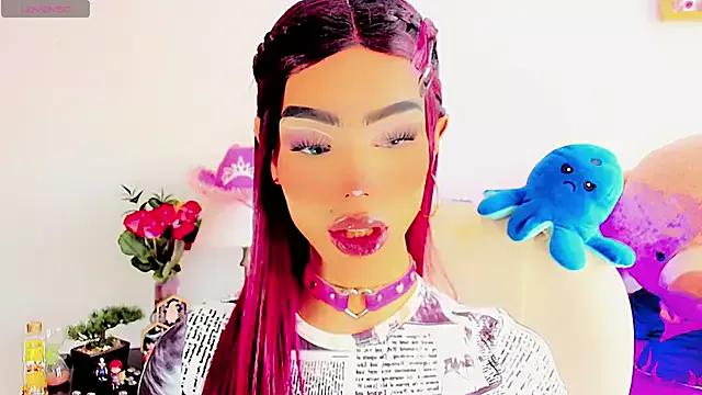 Try our streaming cams variety and talk on a personal level with our adorable girls streamers, showing off their bountiful shapes and dildos.