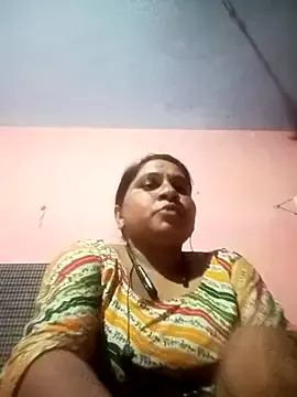 Dolly-hott47 on StripChat 