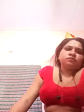 Dolly-hott47 on StripChat 