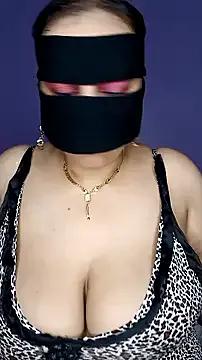 Dolly150 from StripChat is Freechat