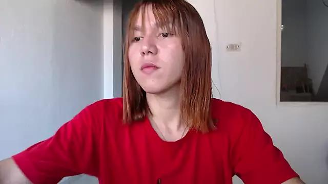 Dolly_Peach_ from StripChat is Freechat