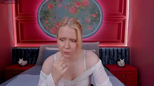 Try our streaming cams variety and talk on a personal level with our adorable girls streamers, showing off their bountiful shapes and dildos.