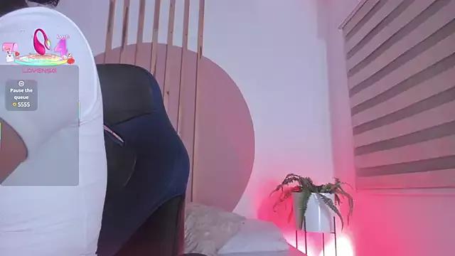 Try our streaming cams variety and talk on a personal level with our adorable girls streamers, showing off their bountiful shapes and dildos.