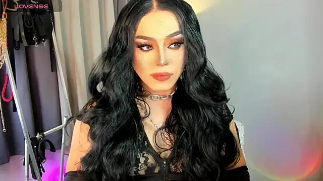 DominaAurumXXX from StripChat is Freechat
