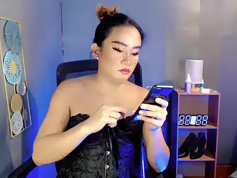 dominantTransfucker from StripChat is Freechat