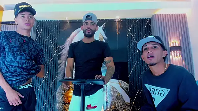 Dominic_Max_ from StripChat is Freechat