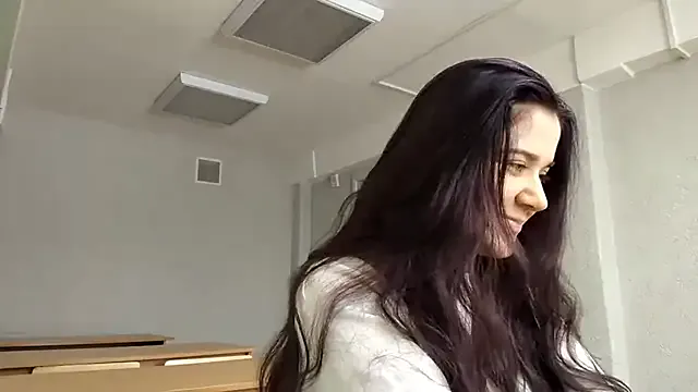 DominicaMullins from StripChat is Freechat