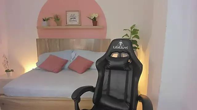 Try our streaming cams variety and talk on a personal level with our adorable girls streamers, showing off their bountiful shapes and dildos.