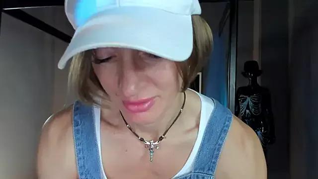 Dorothy_Meyer from StripChat