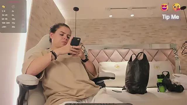 dorothy_vegga from StripChat
