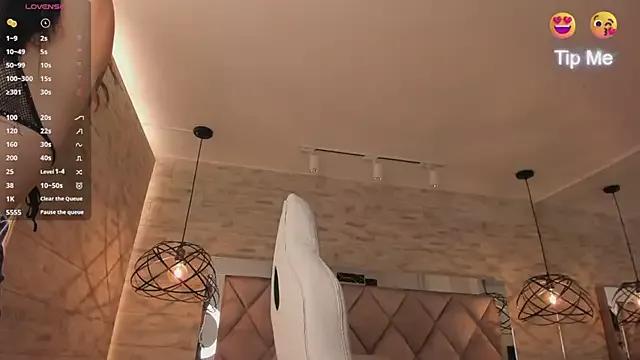 dorothy_vegga from StripChat