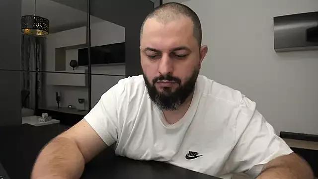 DravenPeak from StripChat is Freechat