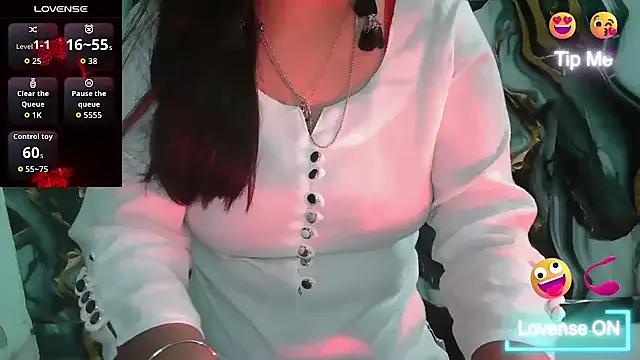 Try our streaming cams variety and talk on a personal level with our adorable girls streamers, showing off their bountiful shapes and dildos.