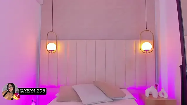 Dream_nena from StripChat is Freechat