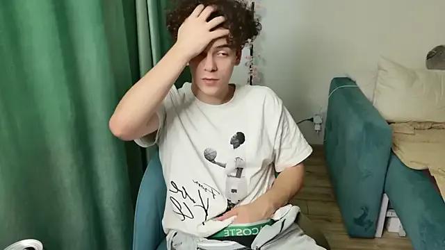 dreamgonetan from StripChat is Freechat
