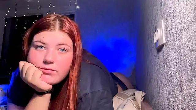 Dreamy_Desire from StripChat is Freechat