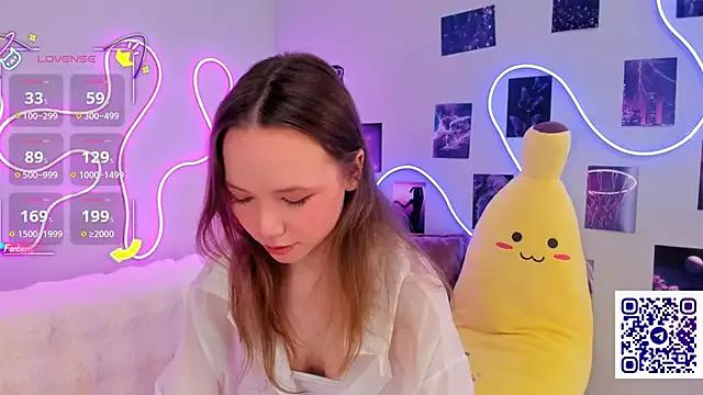Try our streaming cams variety and talk on a personal level with our adorable girls streamers, showing off their bountiful shapes and dildos.