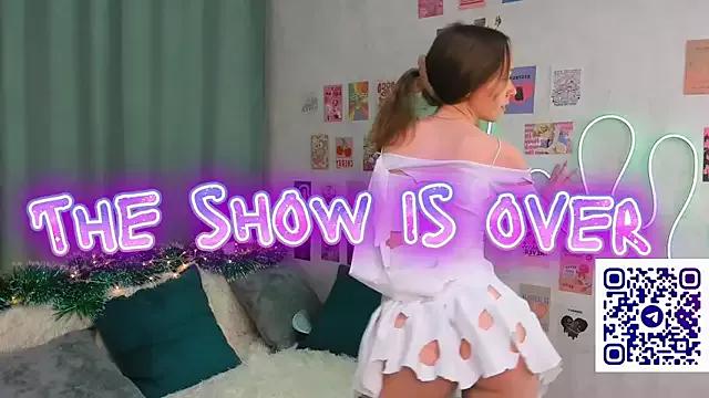 Try our streaming cams variety and talk on a personal level with our adorable girls streamers, showing off their bountiful shapes and dildos.