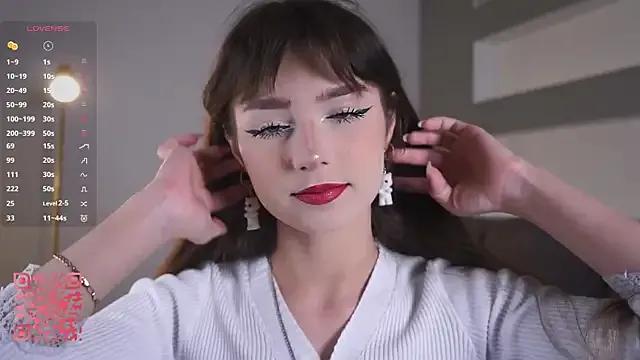 DreamyDaisy from StripChat