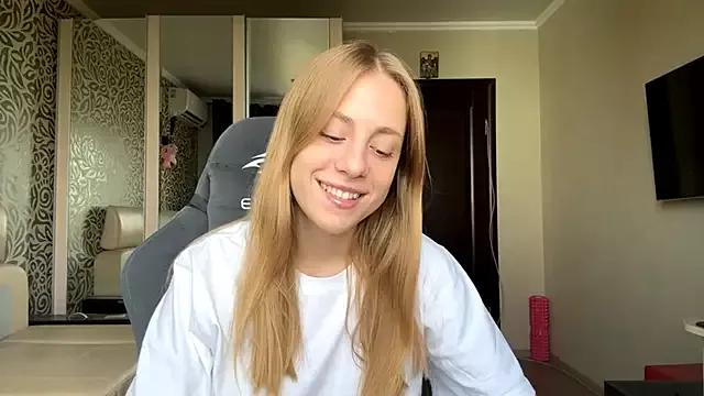 Try our streaming cams variety and talk on a personal level with our adorable girls streamers, showing off their bountiful shapes and dildos.