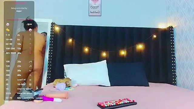 drooling4daddy from StripChat is Freechat