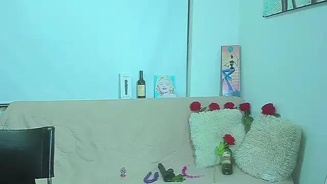 Try our streaming cams variety and talk on a personal level with our adorable girls streamers, showing off their bountiful shapes and dildos.