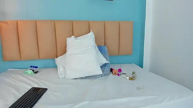 Try our streaming cams variety and talk on a personal level with our adorable girls streamers, showing off their bountiful shapes and dildos.