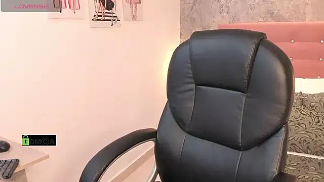 Try our streaming cams variety and talk on a personal level with our adorable girls streamers, showing off their bountiful shapes and dildos.