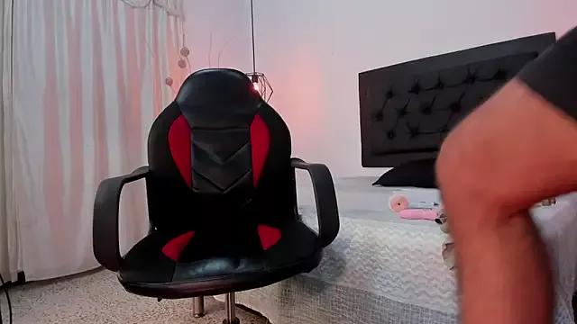 Try our streaming cams variety and talk on a personal level with our adorable girls streamers, showing off their bountiful shapes and dildos.