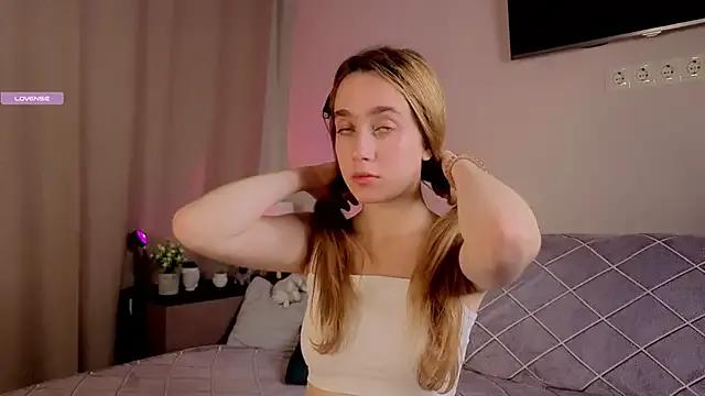 EarleneBrayton from StripChat
