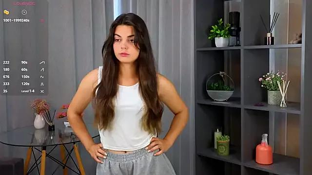 EarthaAkey from StripChat is Freechat