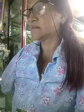 Edged_Hot69 from StripChat