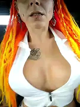 EdgesOfReality from StripChat