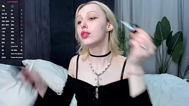 Try our streaming cams variety and talk on a personal level with our adorable girls streamers, showing off their bountiful shapes and dildos.