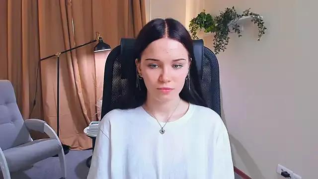 EdlaFoard from StripChat is Freechat