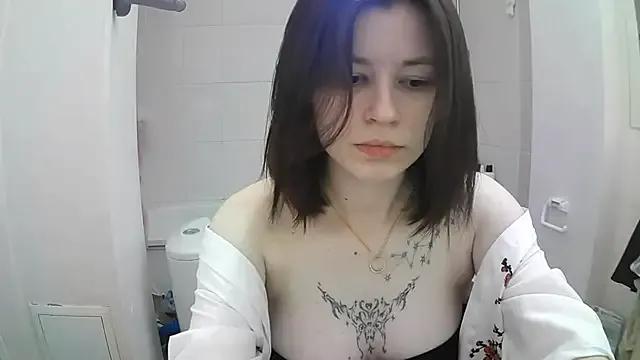 EdlinEngelby from StripChat is Freechat