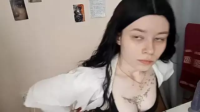 EdlinEngelby from StripChat is Freechat